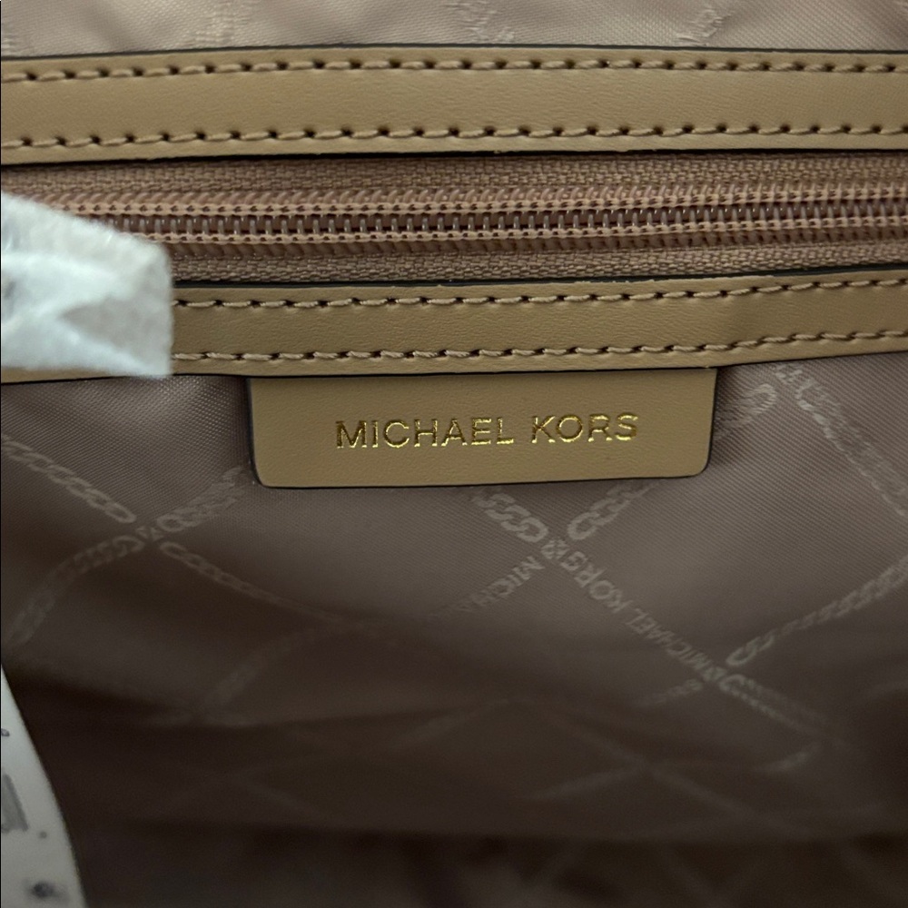 Michael Kors Bedford Travel Pale Gold XL Weekender Embossed Leather - Picture 14 of 15
